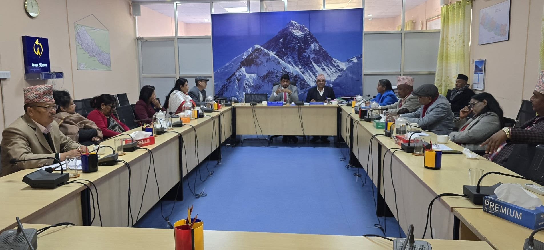 उद्योग तथा बाणिज्य र श्रम तथा उपभोक्ता हित संरक्षण समितिको बैठक ।